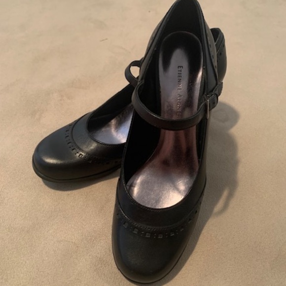 Etienne Aigner Leather Mary Jane Heel Pumps NWOT- size 6 1/2 Black - Picture 9 of 12